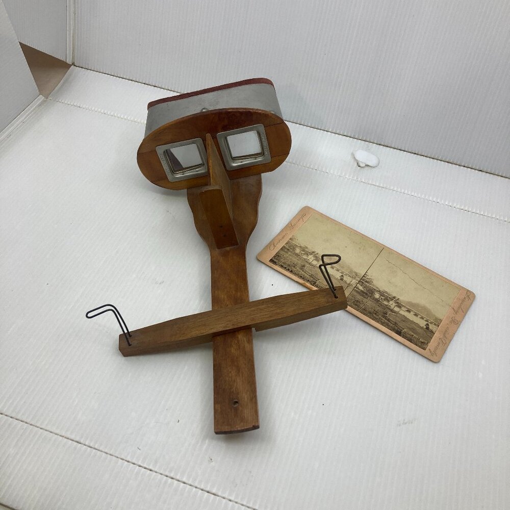 Antique 1900 wood stereoscope viewer